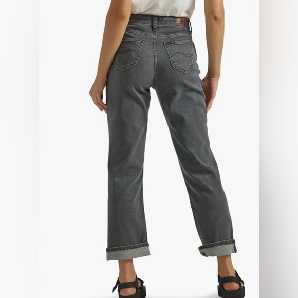 Lee Boyfriend Jeans Mid Rise Rolled Cuff Med Washed Black Women’s Size 8 - Picture 3 of 11